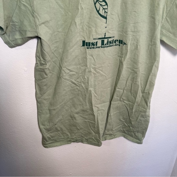 Just Listen T-Shirt Green Leaf - Picture 2 of 7
